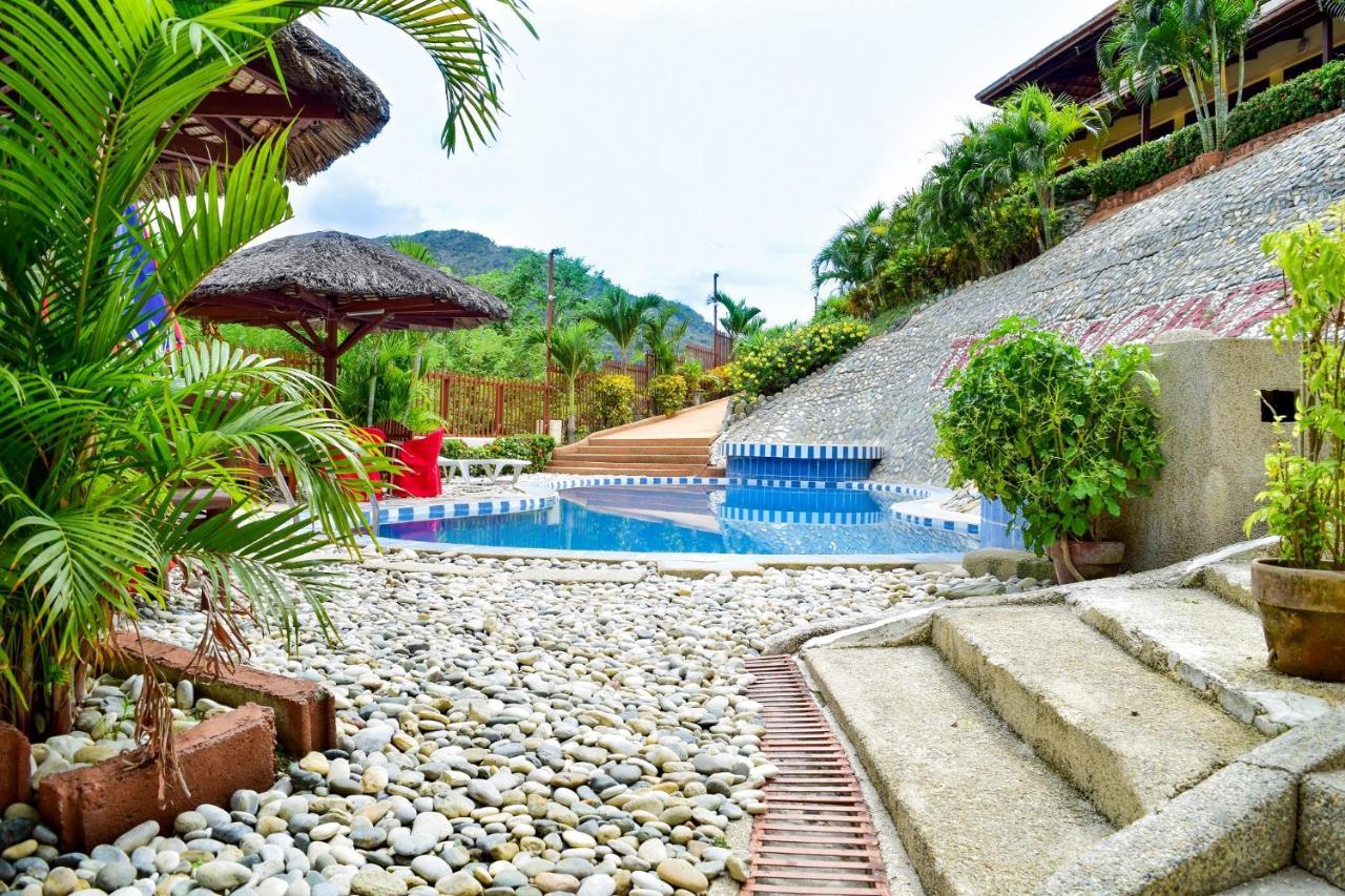Tribal Hills Mountain Resort Puerto Galera Exteriör bild