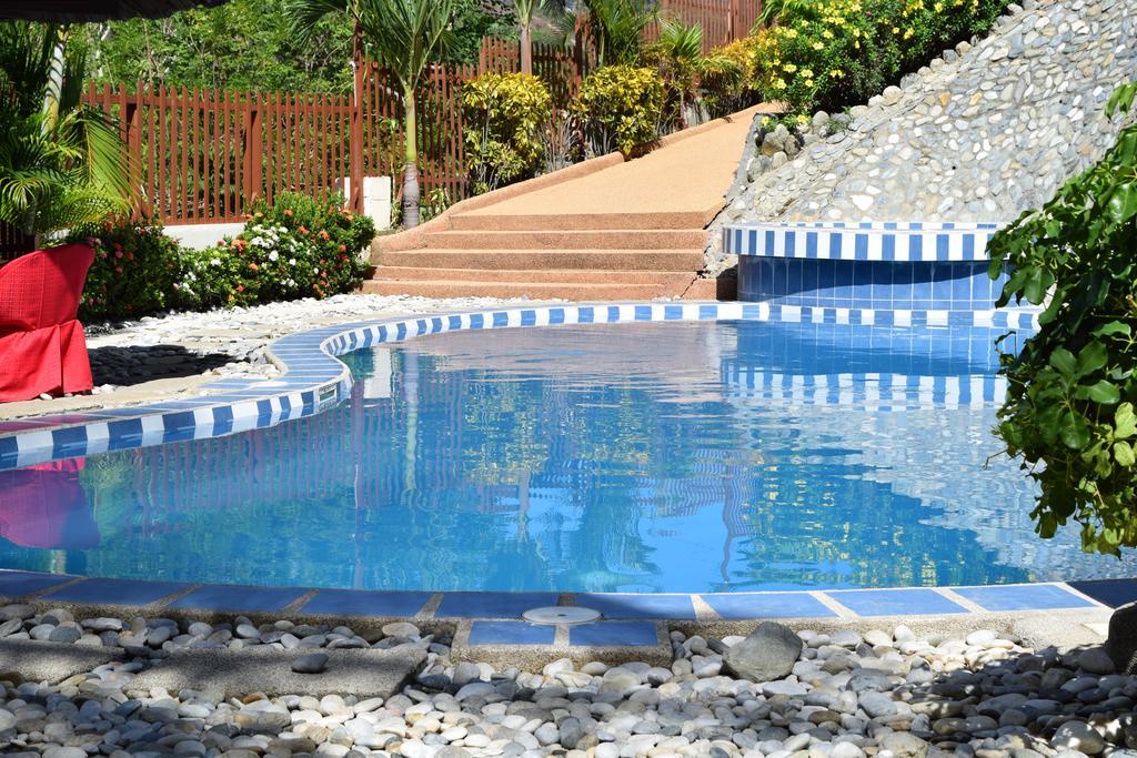 Tribal Hills Mountain Resort Puerto Galera Exteriör bild