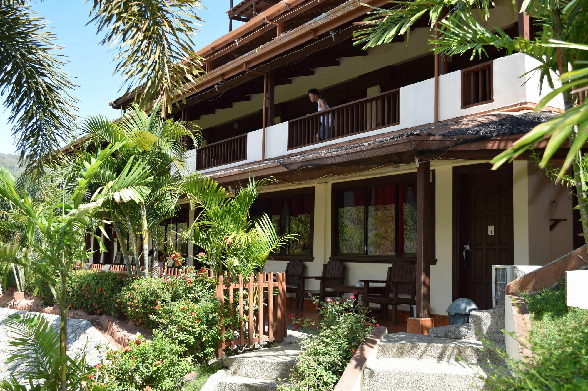 Tribal Hills Mountain Resort Puerto Galera Exteriör bild